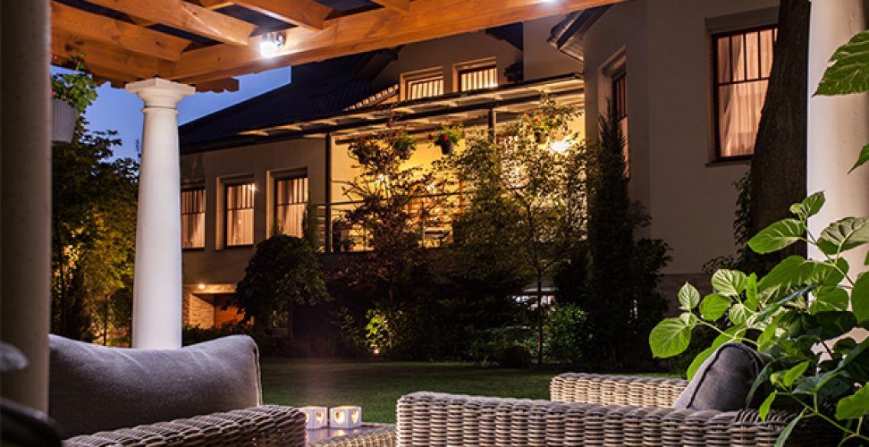 beautiful-residence-with-garden